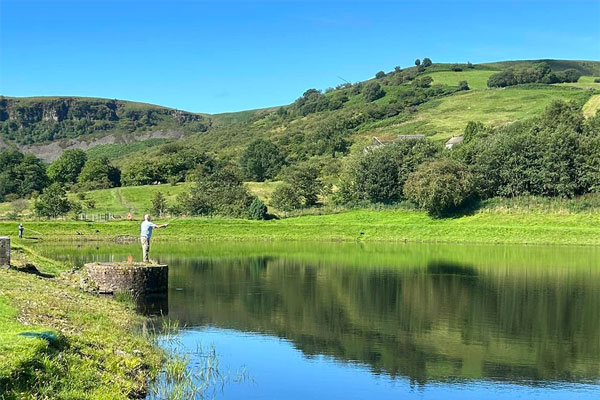 the-serene-surroundings-of-Dare-Valley-Trout-Fishery
