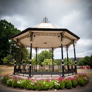 Cafe---Lake---Bandstand---Fountains---Flowers---Birds---2018-7