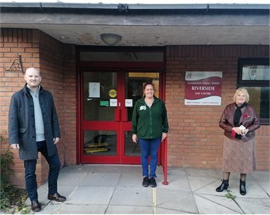 Pontypridd foodbank - Cllr Lewis, Amanda Haydon-Hall and Cllr Webber