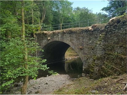 Gelli Isaf Tramroad Bridge in Trecynon