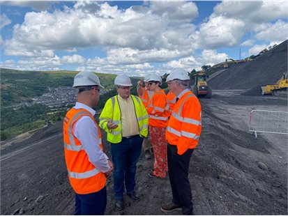 First Minister visit to Tylorstown
