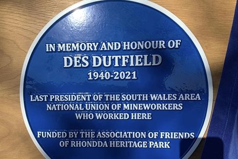 Des Dutfield ei ddathlu a'i gofio mewn