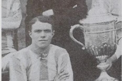 Blue Plaque to Honour Rhondda War Hero and Footballer Dai Collier