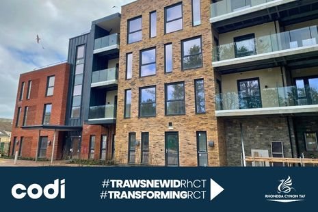 Dan-y-mynydd THUMBNAIL