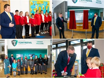The Ecucation Minister for Wales has visited Hirwaun Primary School and Tonyrefail Community School