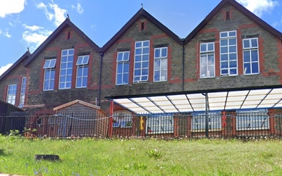 13. Darrenlas Primary School
