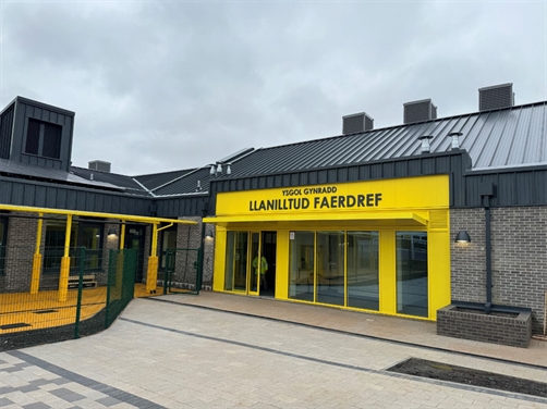 Llanilltud-Faerdref-Primary-1