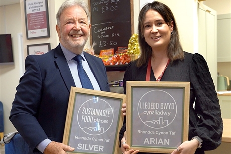 Bwyd RhCT yn Ennill Gwobr ARIAN!