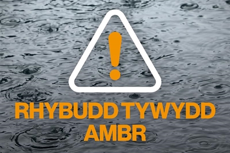 Rhybudd tywydd dydd Gwener yn newid i un AMBR a storm ag enw