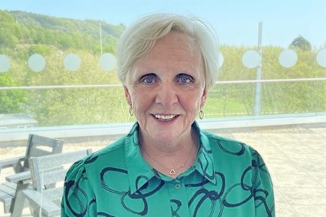 Ethol y Cynghorydd Ann Crimmings yn Arweinydd Cyngor Rhondda Cynon Taf