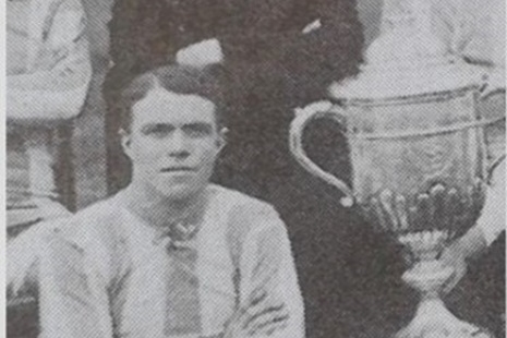 Blue Plaque to Honour Rhondda War Hero and Footballer Dai Collier