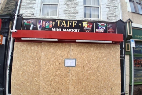 MAJOR RCT CRACKDOWN SEES FOUR ILLEGAL TOBACCO AND VAPE SHOPS CLOSED IN ONE DAY